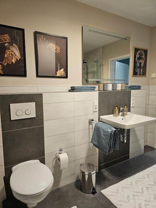 Deluxe 3-Rooms River View, แบร์นคาสเทล-คืสท์ ภายนอก รูปภาพ